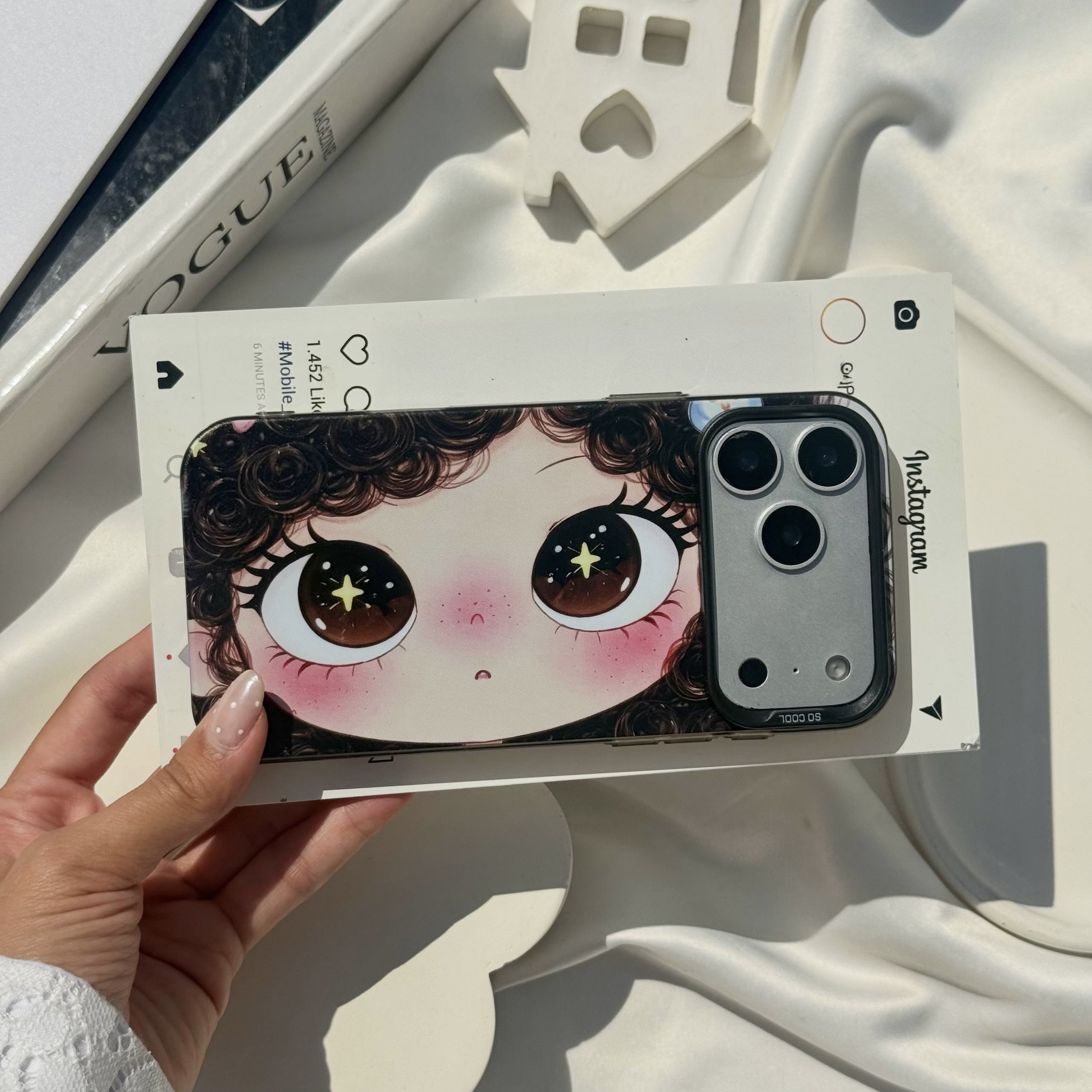قاب گوشی دختر مو فرفری سوکول مدل های آیفون